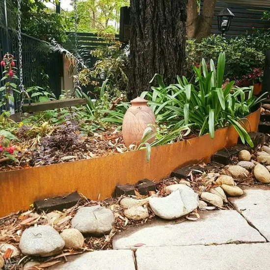 Wholesale Metal Outdoor Landscape Garden Fence Decorative Border Decor Grass Edging Yard 